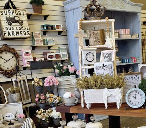 Mother, Tonya Folse, and daughter, Savannah Martin, have opened Simply Serenity and Heritage 1823 at 115 E. Blackjack. The clothing boutique (owned by Martin) and the home decor store (owned by Folse) operate out of one storefront, and offer products that compliment each other. Wyndi Veigel-Gaudette | Citizen staff photo