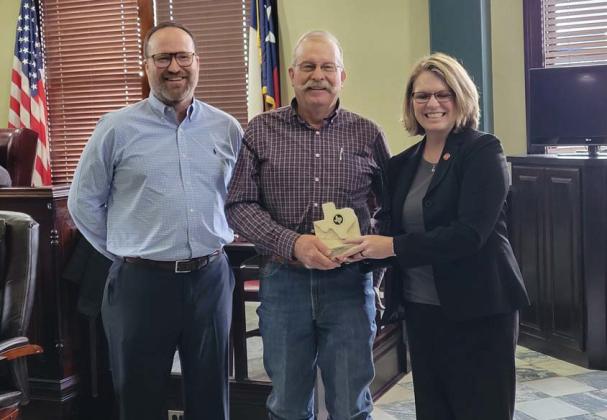 Precinct 3 Commissioner Joe Brown was presented with a special recognition statue by representatives of the Texas Association of Counties for his work on their board for the past five years. Wyndi Veigel-Gaudette | Citizen staff photo