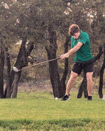 DHS golfers swing into district play