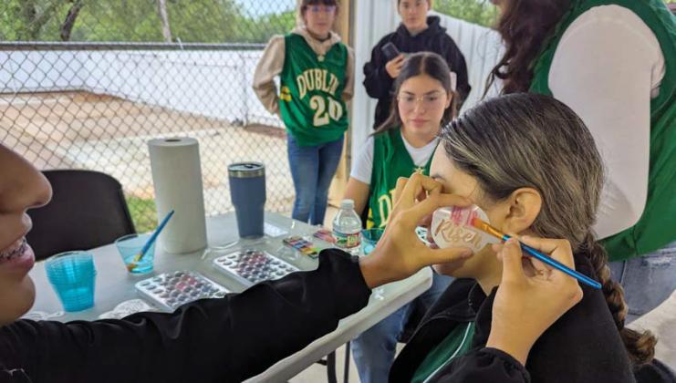 Above, members of the Dublin Dandi-Lions assist with face painting at the annual event. Below, Lily G rodeo representatives help out at the event. Paul and Wyndi Veigel-Gaudette | Citizen staff photo