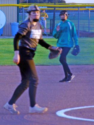 Lady Lions end short softball season