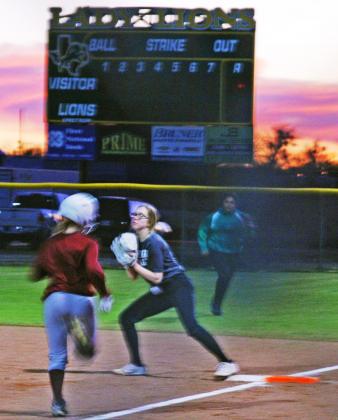 Lady Lions end short softball season