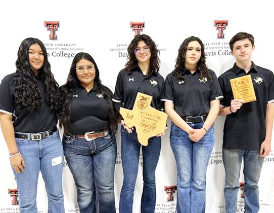 The Dublin FFA Entomology team placed third out of 63 teams at the State Contest in Lubbock in April 2024. David Greene tied for 4th out of 239 individuals and took home the 6th place plaque as a result of a coin toss! Teammates were Alma Holguin (12th), Mariana Ortiz (32nd), and Anabel Phelps (36th), with alternate NavaLee White.