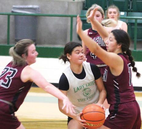 Lady Lion NavaLee White (seen above in a recent scrimmage against DeLeon at the Dublin gym) scored high in games against Bangs and Huckabay last week. Paul Gaudette | Citizen staff photo