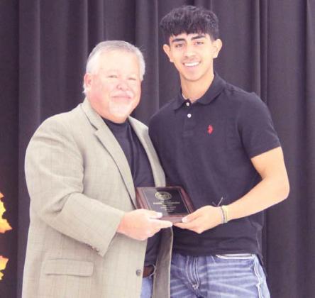Chamber presents community awards