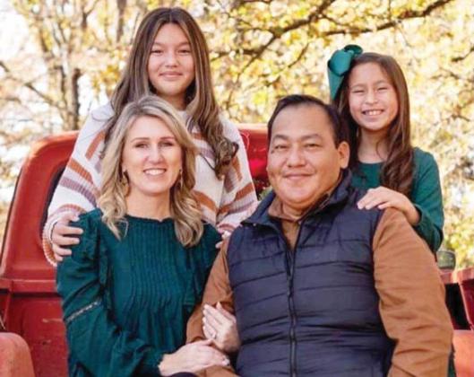 Victor and Michelle Castillo with daughters, Ava and Sophia