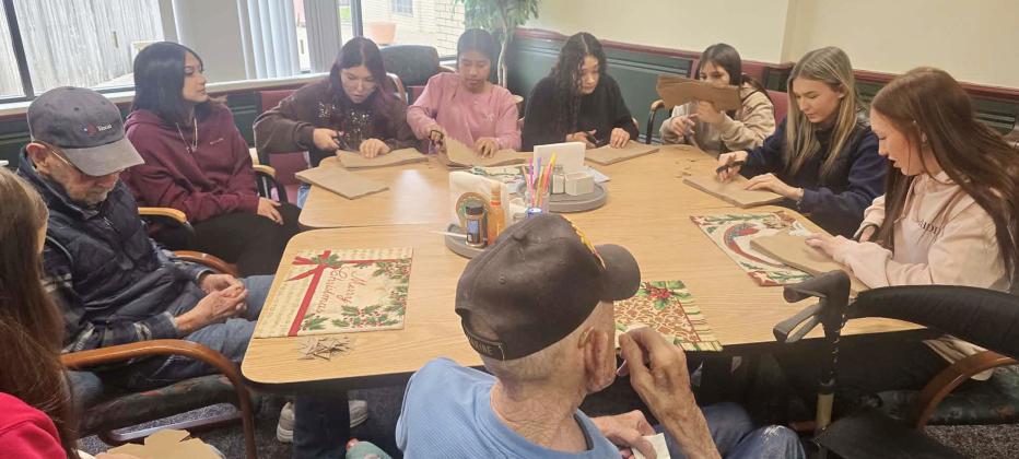 DHS students share seasonal spirit