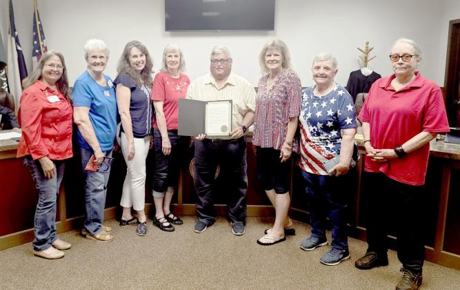Members of the Daughters of the American Revolution were on hand at the Monday, Aug. 10 Dublin City Council meeting for the signing of a proclamation for Constitution Week Sept. 17-23. Wyndi Veigel-Gaudette | Citizen staff photo