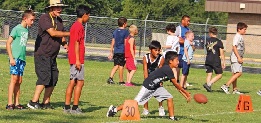 DYFL hosts camp to preview season