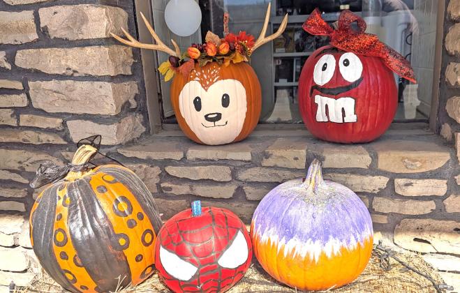 Salyer Chiropractic’s pumpkin contest