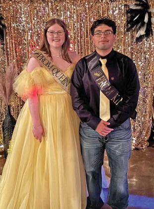 LHS Prom gives taste of the ‘20s