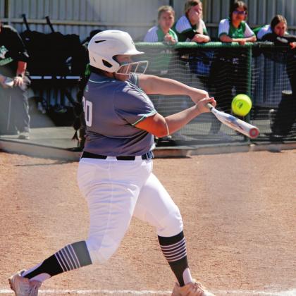 Ladies host Bangs, travel to Brock