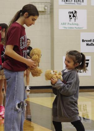 Lingleville fans send fur flying for good cause