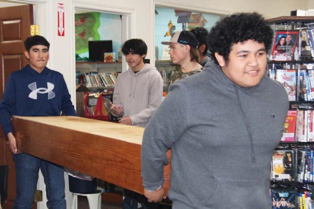 Lions lift for library