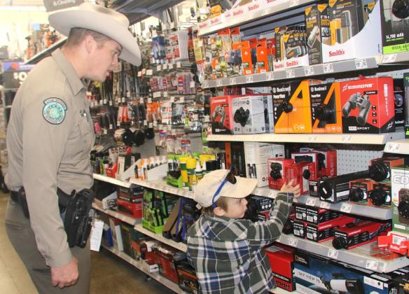 Badge bearers make Christmas bright