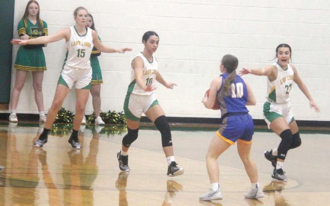 Ladies lock horns with Early