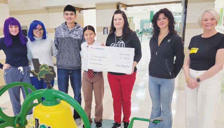 Grant gives back for giving