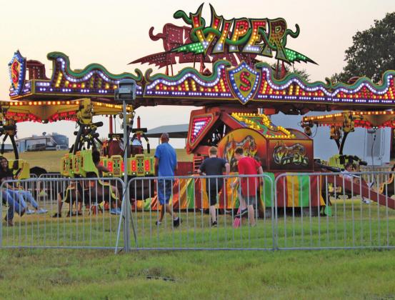 DeLeon carnival captivates crowds