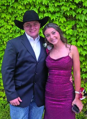 LHS students sported their best for the 2026 Hawaiianthemed prom Saturday, April 11 at Bella Vita Ranch. Paul Gaudette | Citizen staff photo