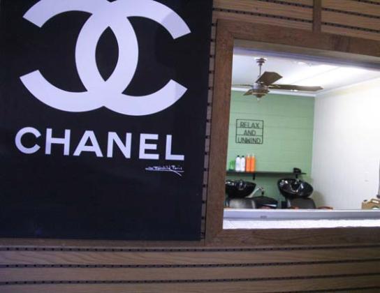 Halo Beauty Company offers friendly service