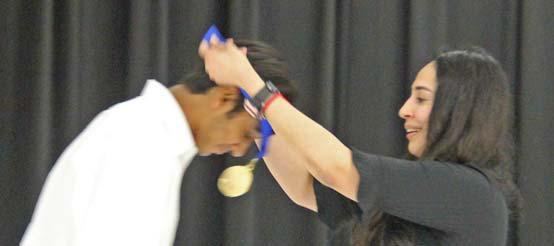 17 DHS students join NHS