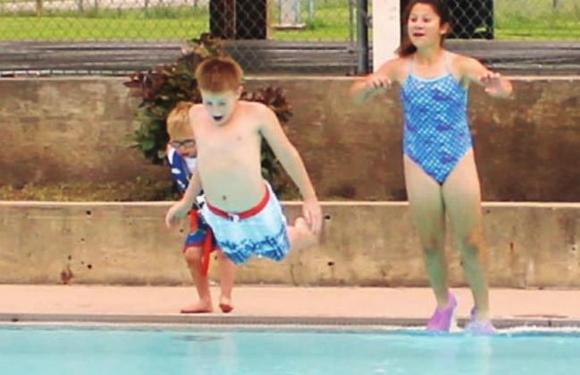 Cutting the Ribbon for a new season of splash