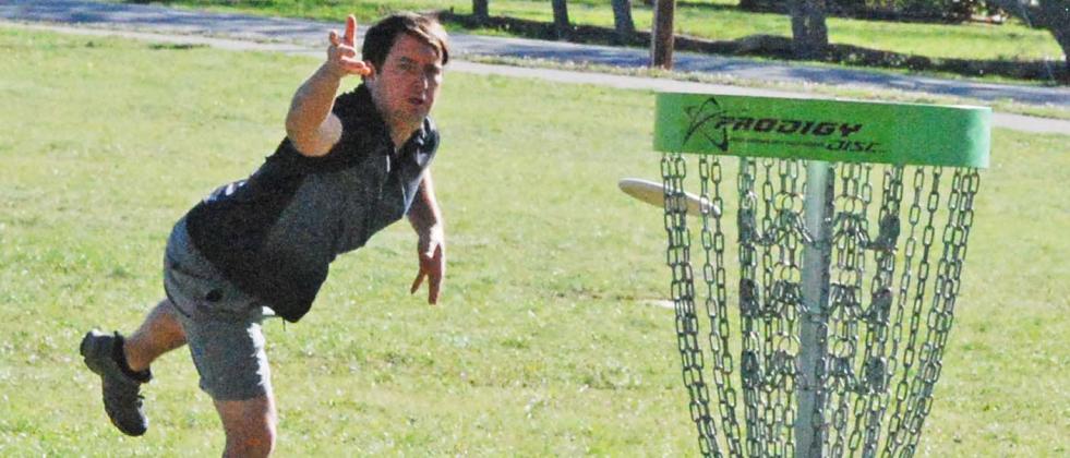 Fun day of flingin’ frisbees
