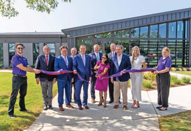 Tarleton cuts ribbon on Research &amp; Economic Development facility