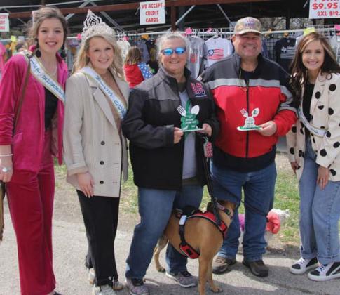 Miss Dublin and her court present husband and wife Irish stew cookoff duo their trophies. Marnie and Chuck Schoenfeld from Burnet, won first and second place, respectedly. Wyndi Veigel | Citizen staff photo