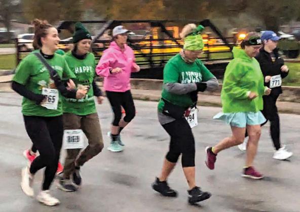 Rainy day runners gather for Goodfellows