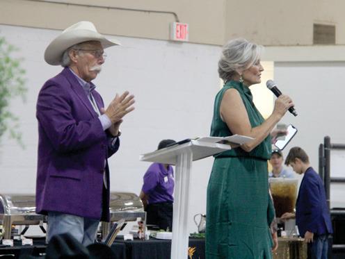 Morning Star Ranch Founder Travis Bickham and emcee Doug Mathis welcome crowds to the 4th annual Morning Star Gala fundraiser. Wyndi Veigel-Gaudette | Citizen staff photo