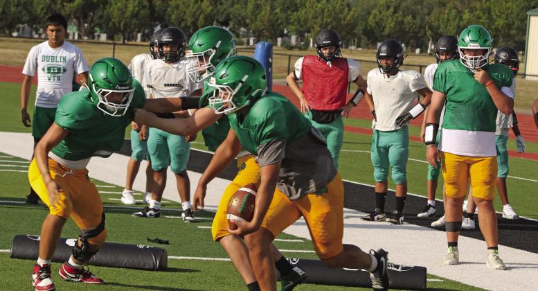 ‘26 Lions suit up for scrimmage
