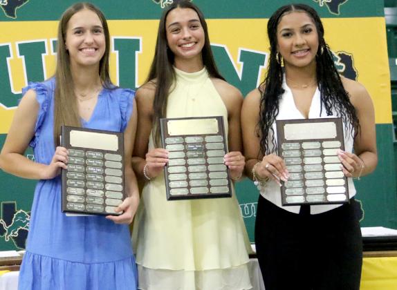 Girls Basketball Best Defensive Player Regan Vanbebber, Most Valuable Player Olivia Salyer, Best Offensive Player Adriana Stewart