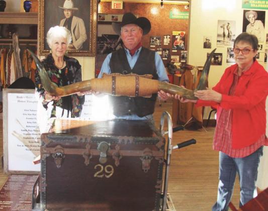 Rodeo Museum loans showcase parade, train days
