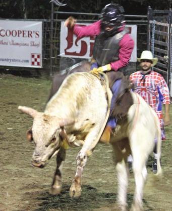 Rodeo honors responders