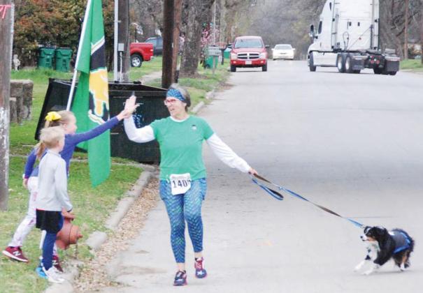 80+ runners shuffle in Shamrock