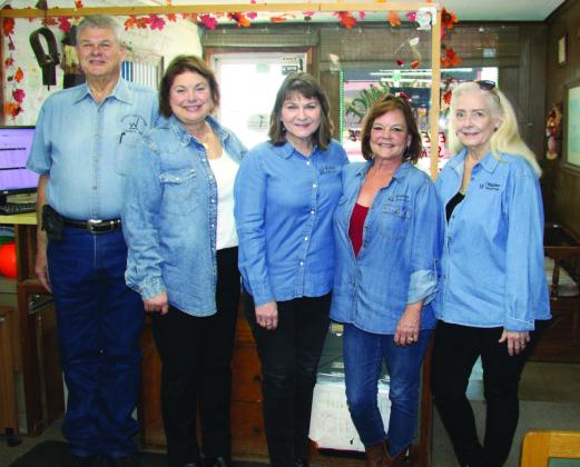 Walker Insurance Agency staff welcomes everyone in to their location. Wyndi Veigel-Gaudette | Citizen staff photo