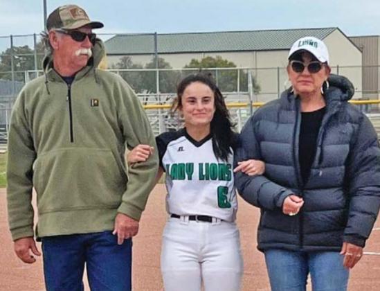 Lady Lions host Sr. Night