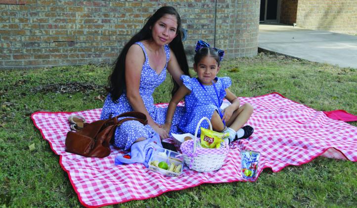 Students and their families enjoyed cooler fall weather at a picnic Thursday, Oct. 16 at Dublin Elementary School. They were able to enjoy hot dogs, chips, drinks and desserts provided by the PTO and nutritional snacks through the school’s food service department. Wyndi Veigel-Gaudette | Citizen staff photos