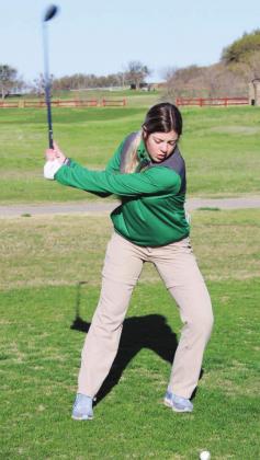 Golfers enter district