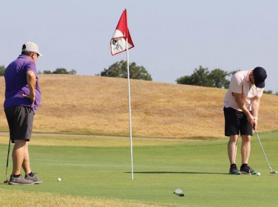 20 teams tee up for victims