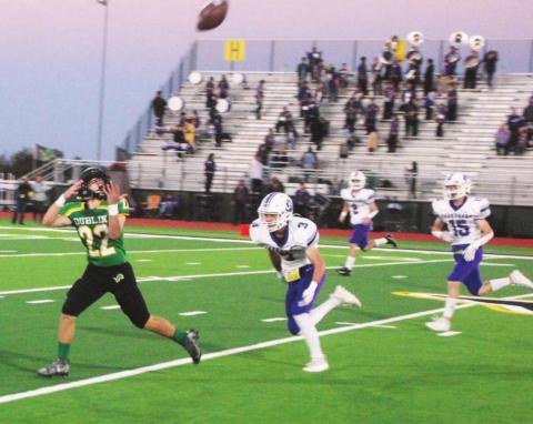 Dublin Lion Cameron Patton moves to a catch the ball before a long run downfield during Friday’s home game against the Jacksboro Tigers. Paul Gaudette | Citizen staff photo