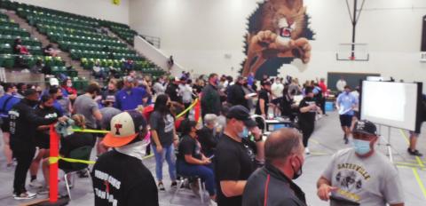 Dublin hosts dozens of schools in meets, sending lifter to state
