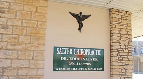 salyer chiropractic clinic 3