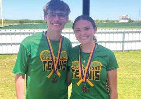 DHS tennis athletes