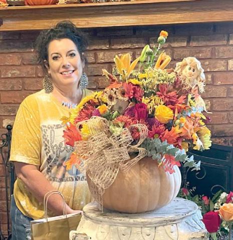 Garden club celebrates fall