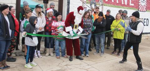A ribbon cutting ceremony led by none other than Santa occurred Saturday, Dec. 7 for Doublin’ In, an open air event and performance venue located at the corner at Elm and Grafton Streets in downtown Dublin. The venue is owned by Rod and Miles McNeal, with Sarah McNeal-Weaver acting as a booking agent. The affordable venue can be booked through Facebook. Santa’s friends along with members of the Dublin Chamber of Commerce were present for the ceremony. Paul Gaudette | Citizen staff photo