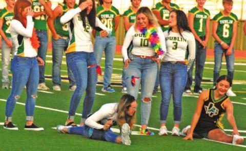 Teams bring moves in pep rally contest