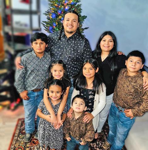 Mayra (Riojas) Guerrero and her husband Oscar pose with children, Anthony, Juan “Chelo,” Angelica, Selena, Catalina, and Felipe. | Submitted photo