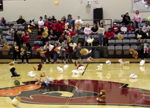 Lingleville fans send fur flying for good cause